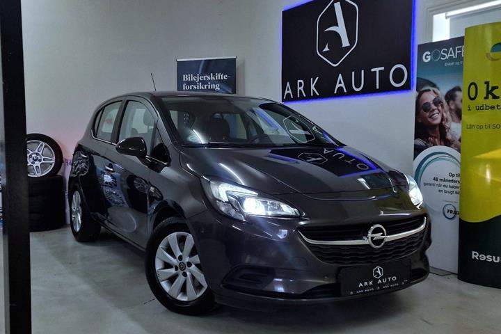 Grå Opel Corsa fra 2016 set udefra