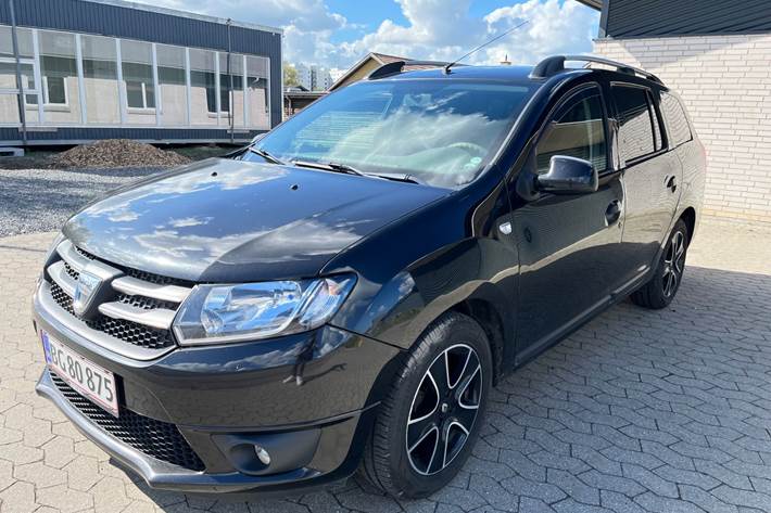 Sort Dacia Logan fra 2016