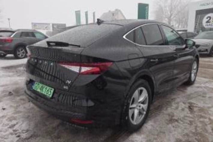 Sort Skoda Enyaq fra 2023
