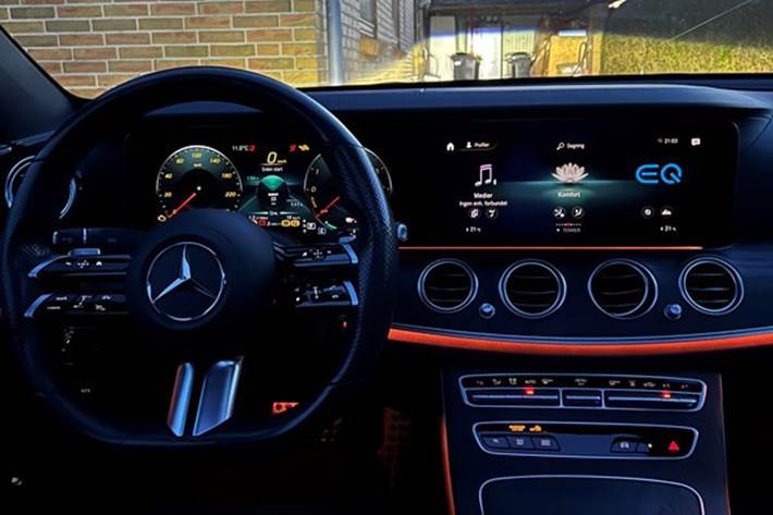 undefined Mercedes E300 de fra 2021