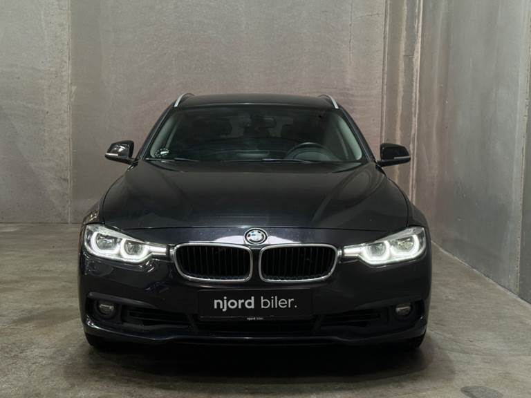 BMW 320i 2,0 Touring aut.