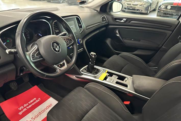 Hvid Renault Megane IV fra 2020