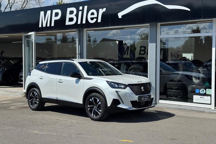 Hvid Peugeot 2008 fra 2023