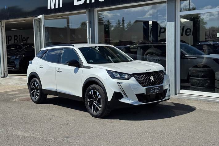 Hvid Peugeot 2008 fra 2023