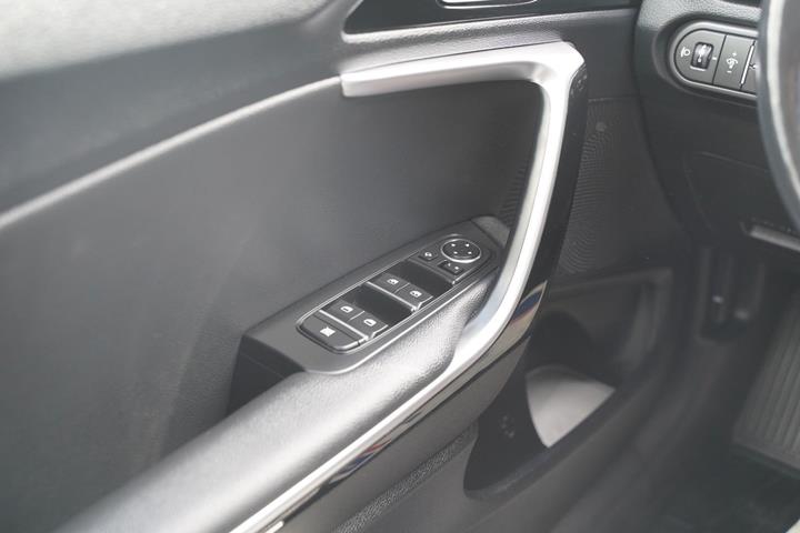 Sort Kia Ceed fra 2022