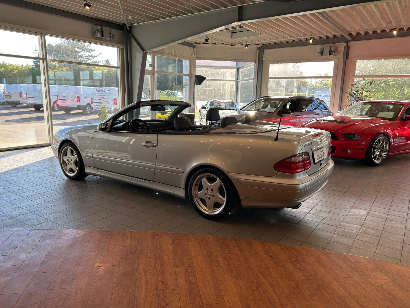 Sølv Mercedes CLK320 fra 2000