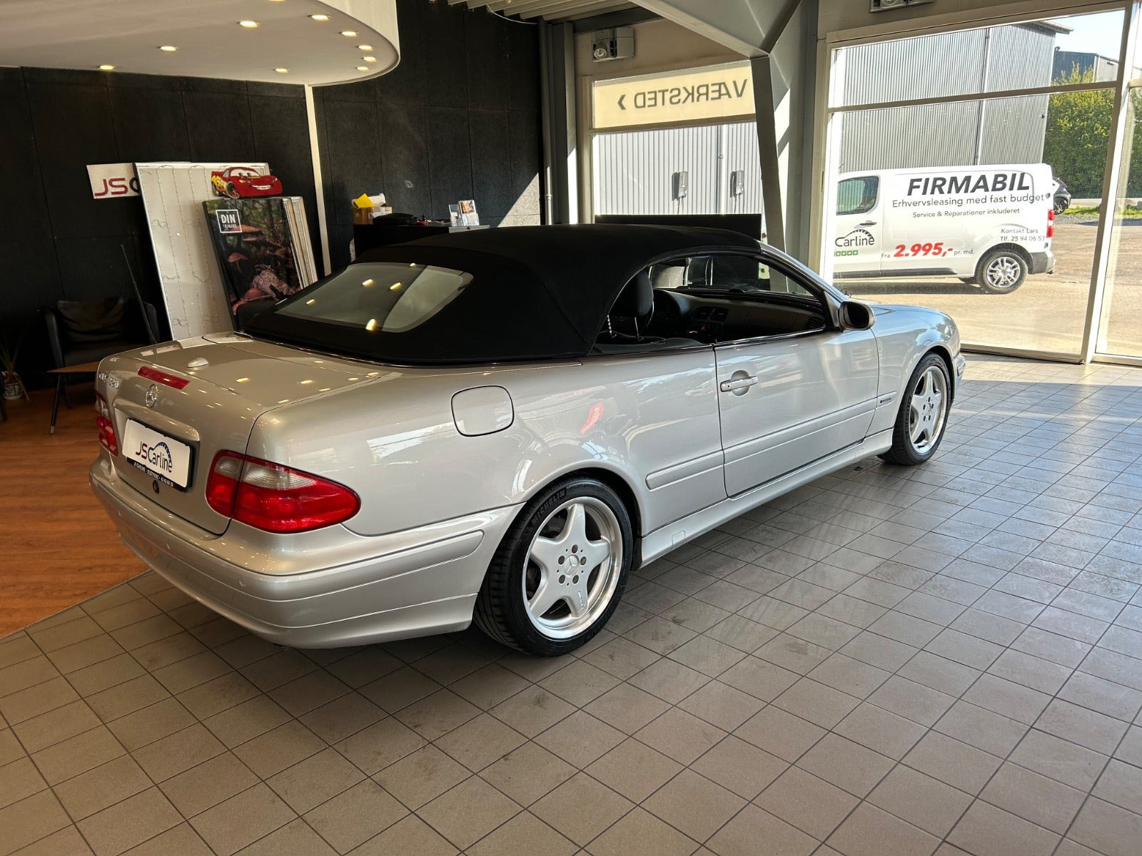 Sølv Mercedes CLK320 fra 2000