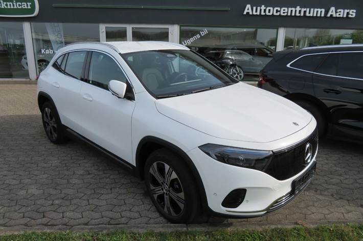 Hvid Mercedes EQA250 fra 2025