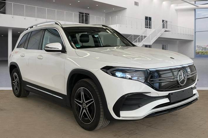 Hvid Mercedes EQB250 fra 2023