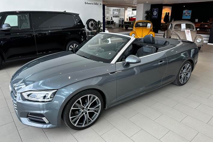 Grå Audi A5 fra 2018