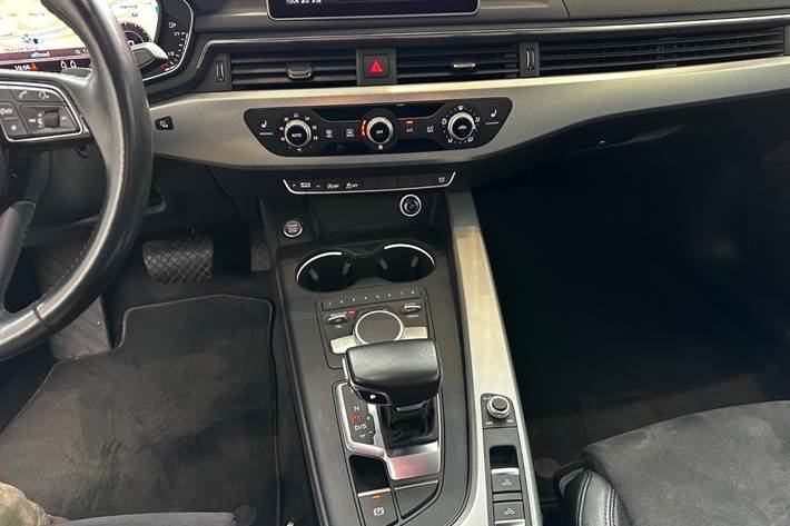Grå Audi A5 fra 2018