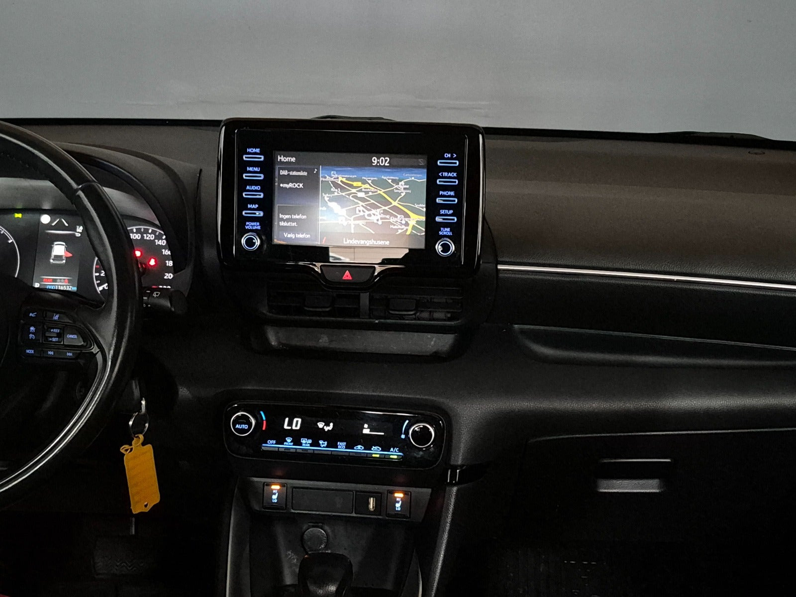 Hvid Toyota Yaris fra 2022