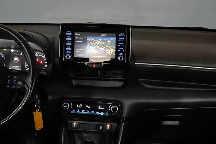 Hvid Toyota Yaris fra 2022