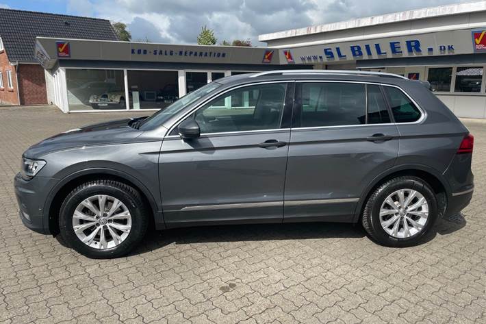 Grå VW Tiguan fra 2020