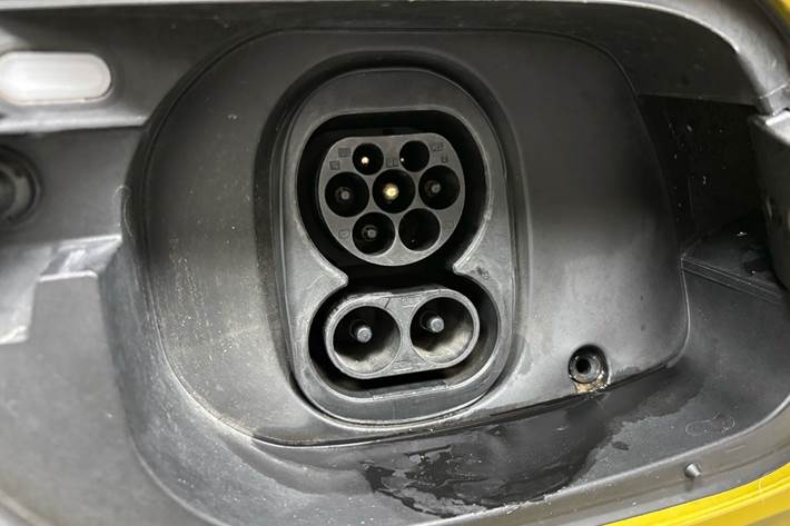 Gul VW ID.4 fra 2021