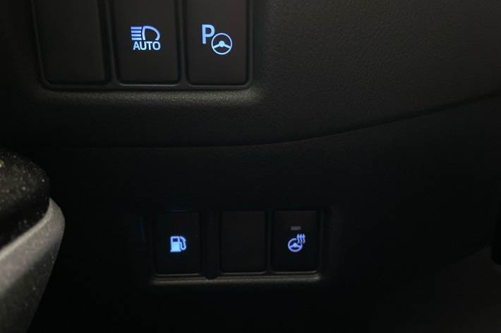 Hvid Toyota C-HR fra 2018