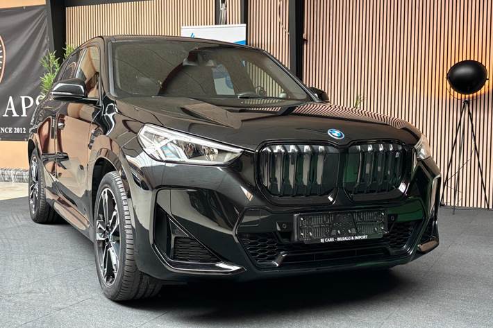 Sort BMW iX1 fra 2023