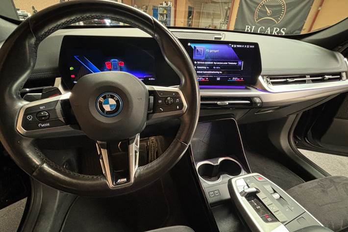 Sort BMW iX1 fra 2023