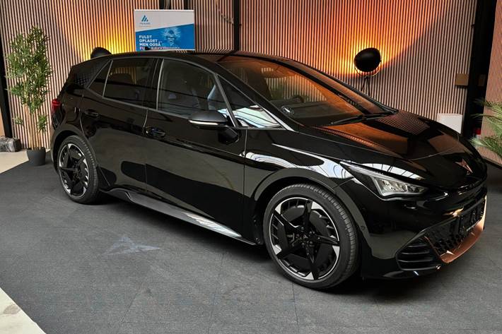 Sort Cupra Born fra 2025