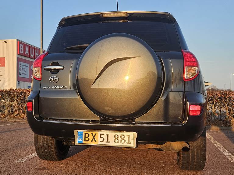 Toyota RAV4 2,0 4x4 VAN AUT.