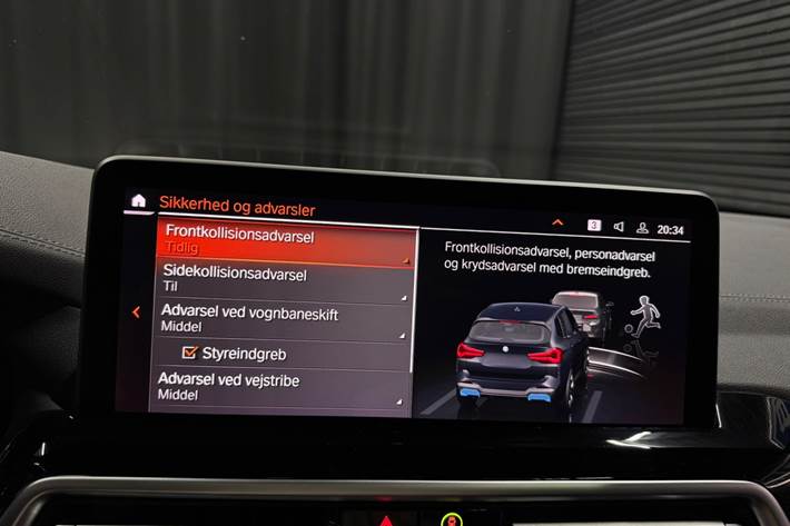 Sort BMW iX3 fra 2022