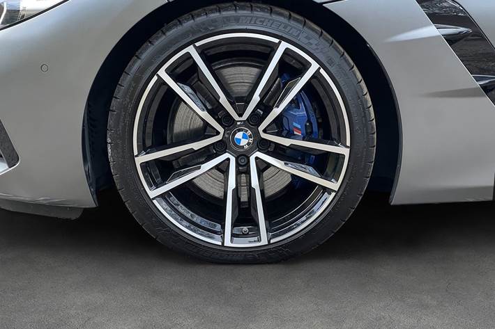 Grå BMW Z4 fra 2020