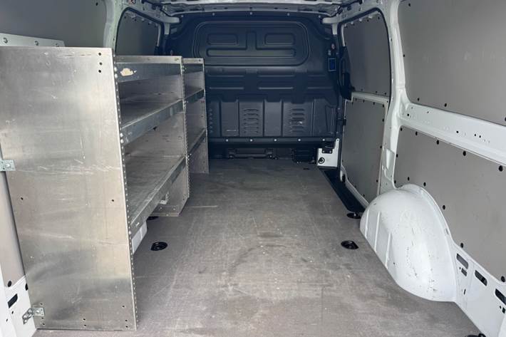 Hvid Mercedes Vito 114 fra 2021