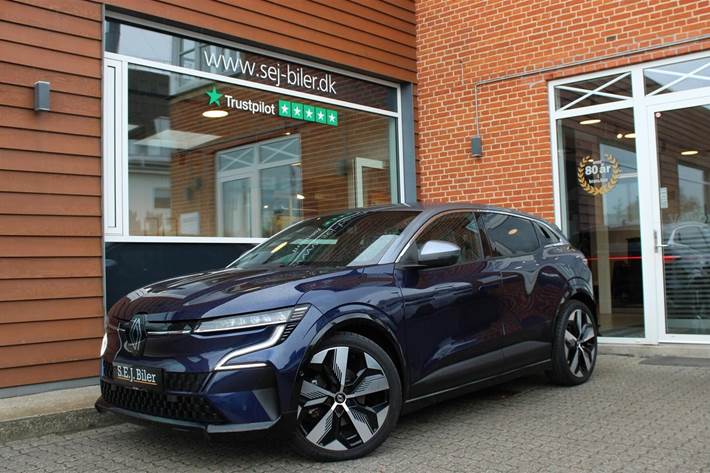 Blå Renault Megane E-Tech fra 2022