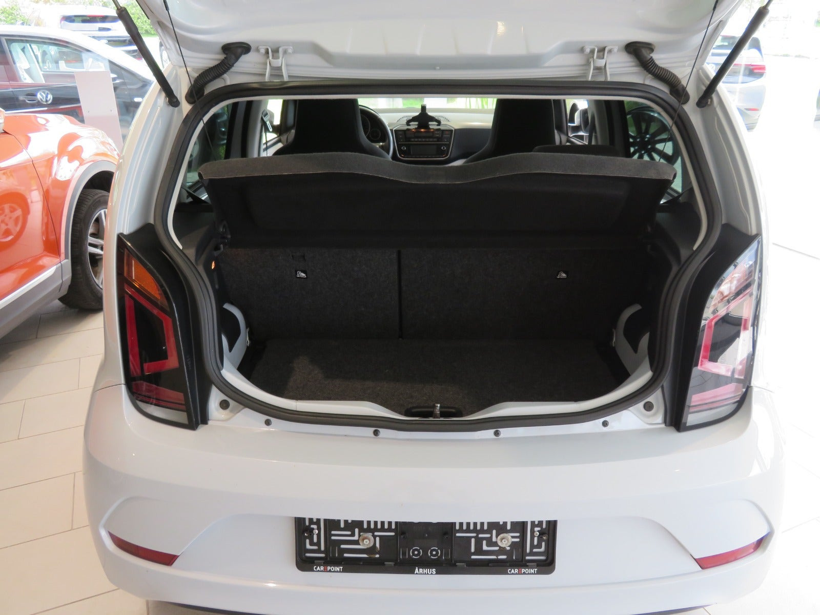Hvid VW UP! fra 2017