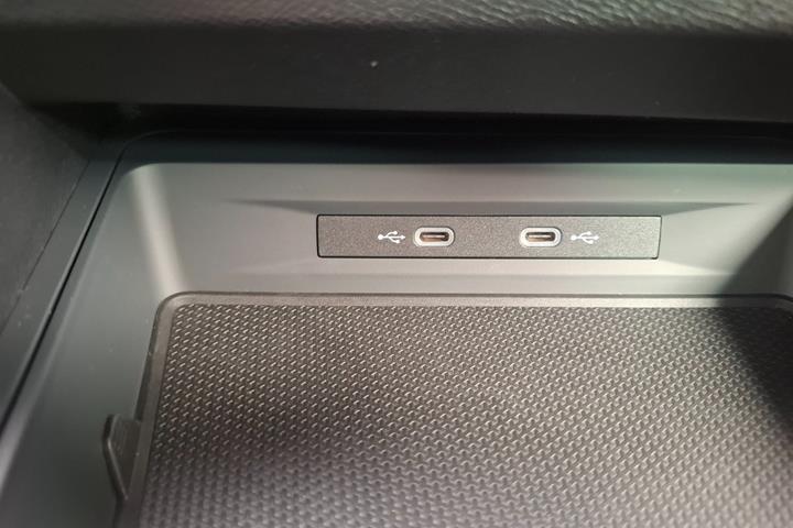 Hvid Cupra Leon fra 2023
