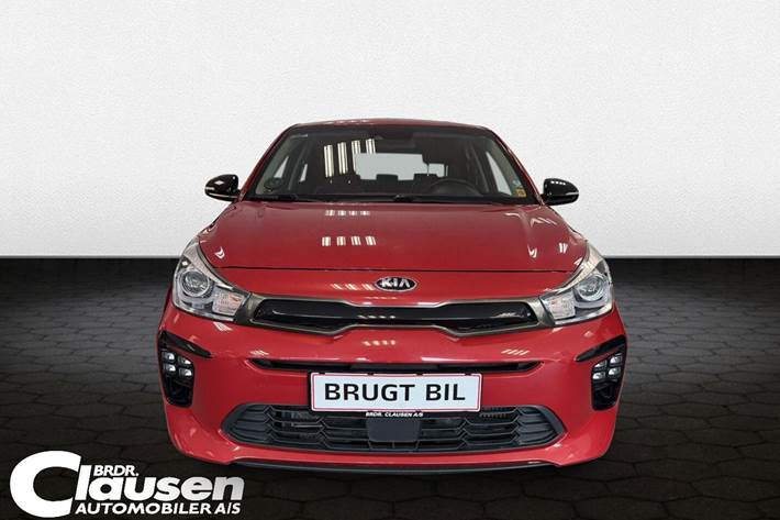 Rød Kia Rio fra 2018