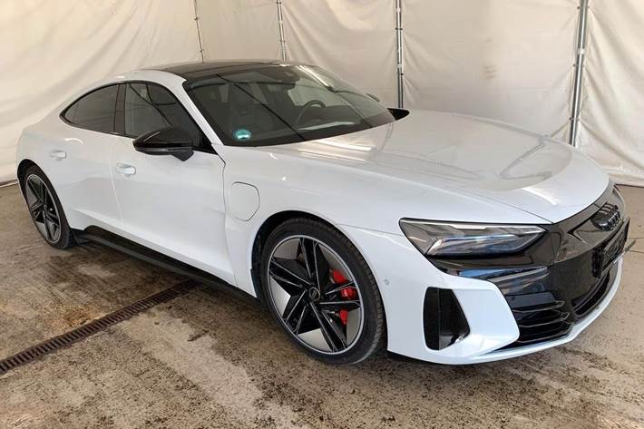 Grå Audi RS e-tron GT fra 2022