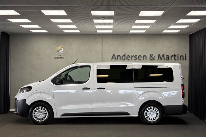 Hvid Toyota Proace Verso Electric fra 2024
