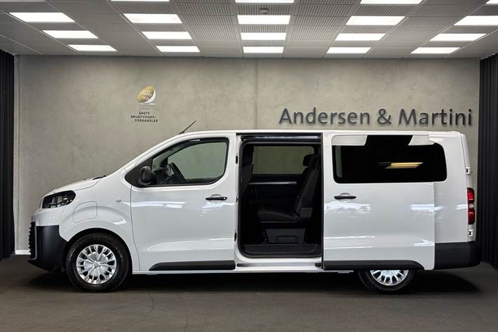 Hvid Toyota Proace Verso Electric fra 2024