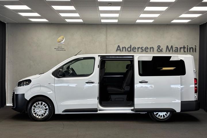 Hvid Toyota Proace Verso Electric fra 2024