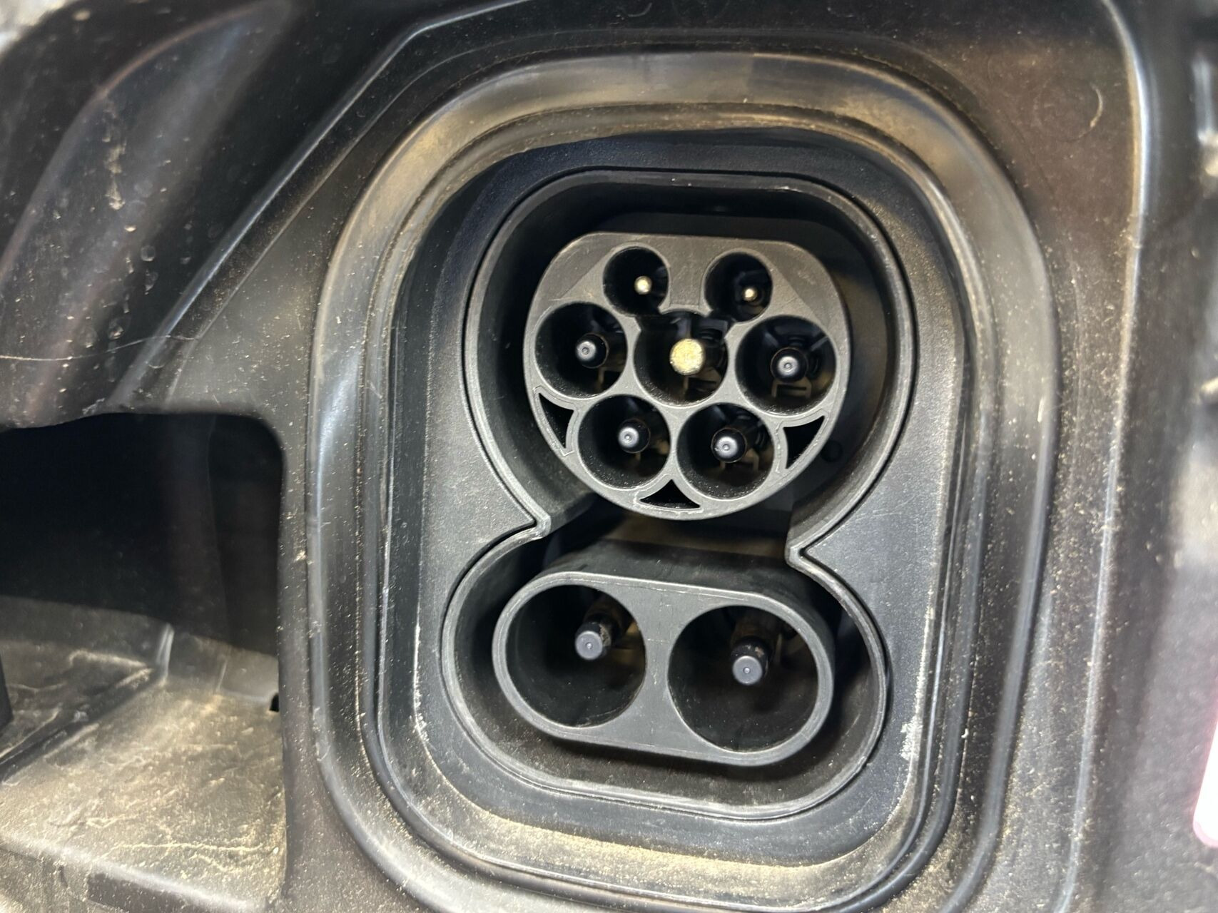 Hvid Toyota Proace Verso Electric fra 2024