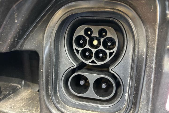 Hvid Toyota Proace Verso Electric fra 2024