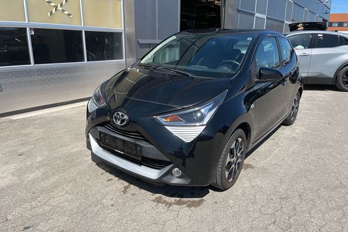 Sort Toyota Aygo fra 2020