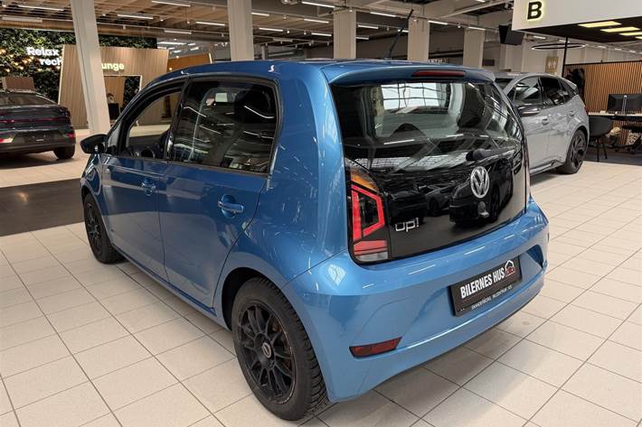 Blå VW up fra 2019