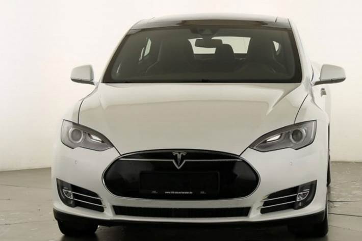 undefined Tesla Model S fra 2016
