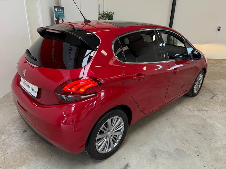 Peugeot 208 1,6 BlueHDi 100 Allure Sky