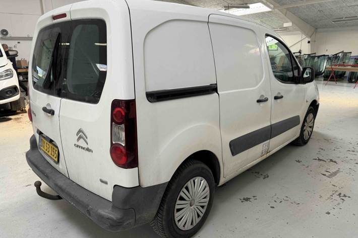 Hvid Citroën Berlingo fra 2013