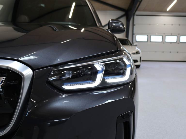 BMW iX3 Charged Plus M-Sport