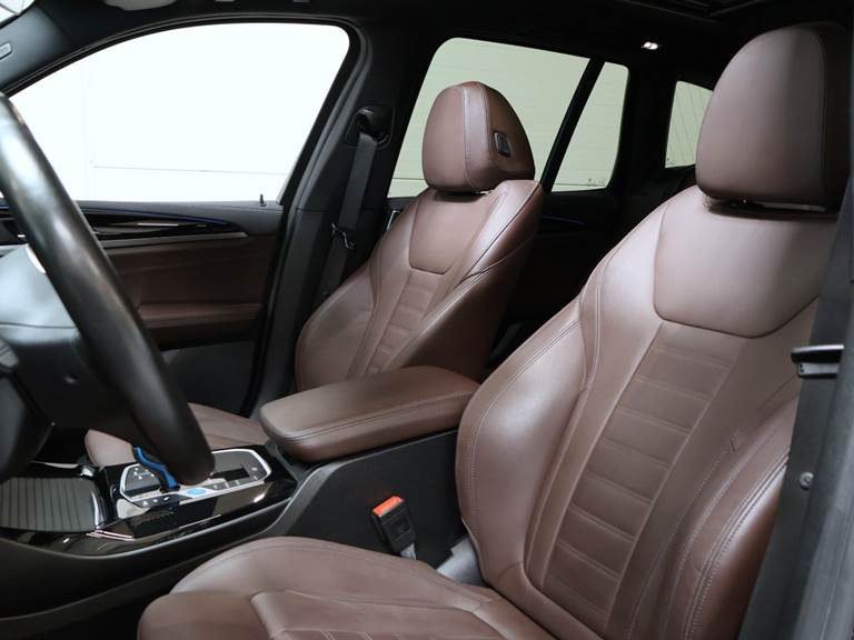 BMW iX3 Charged Plus M-Sport