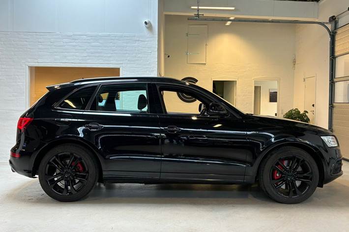 Sort Audi SQ5 fra 2017