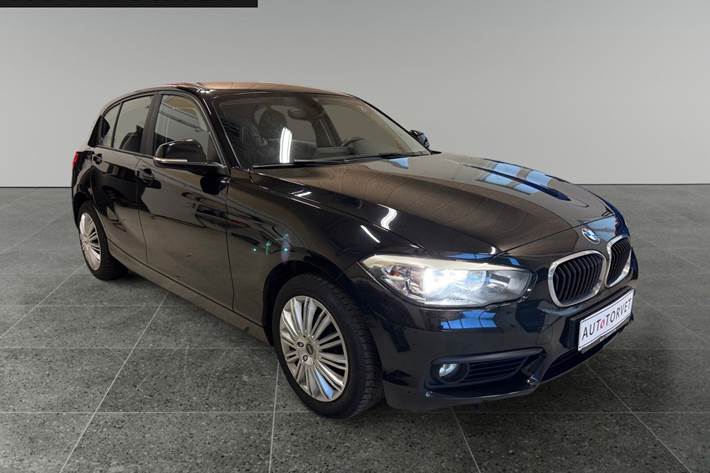 Sort BMW 118d fra 2016