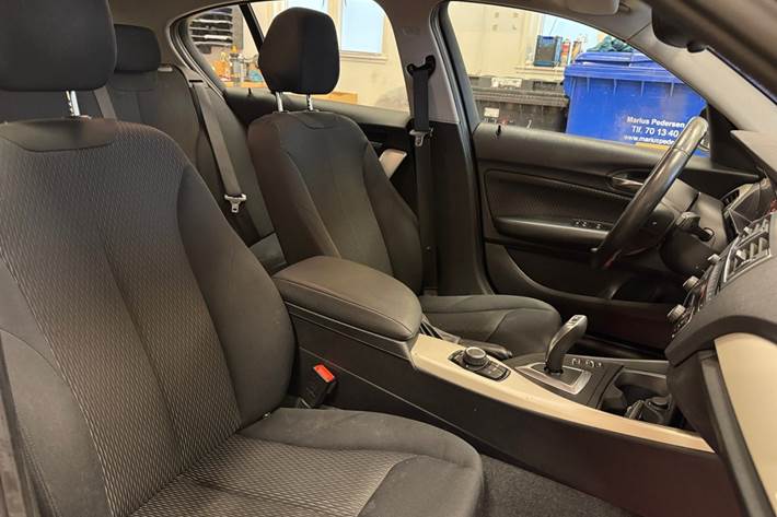 Sort BMW 118d fra 2016
