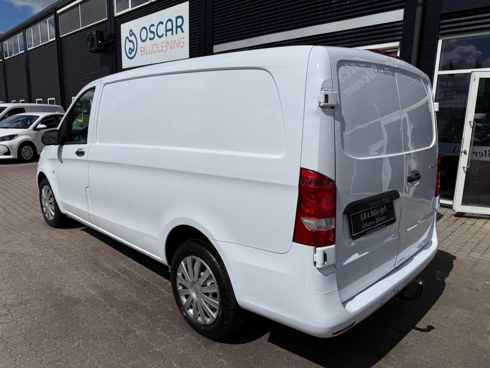 Hvid Mercedes Vito 114 fra 2021