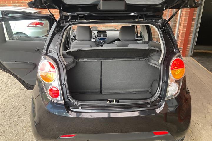 Sort Chevrolet Spark fra 2010