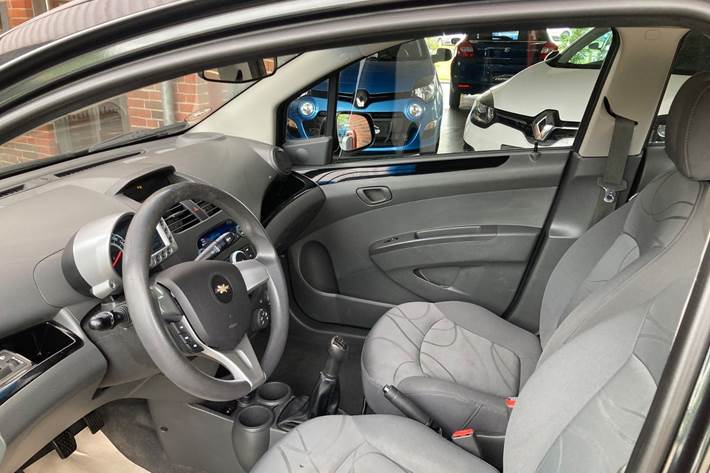 Sort Chevrolet Spark fra 2010